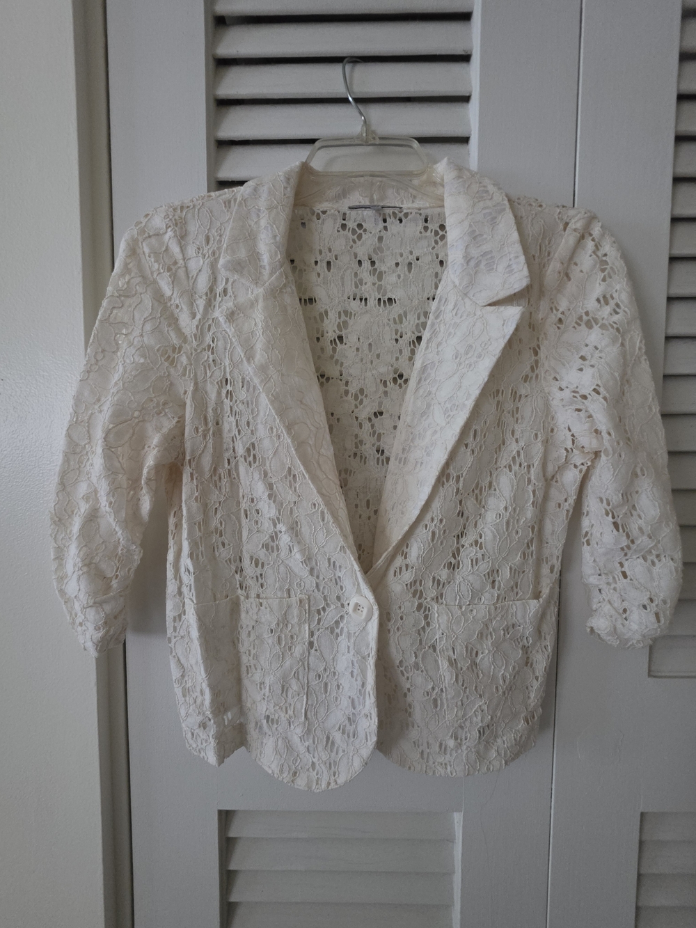 Charlotte Russe Ivory Lace Blazer with Notched Lapel